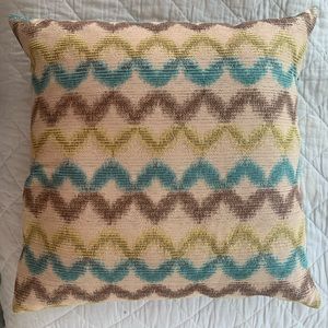 textured  silk f .hidden  side zipper w/ insert